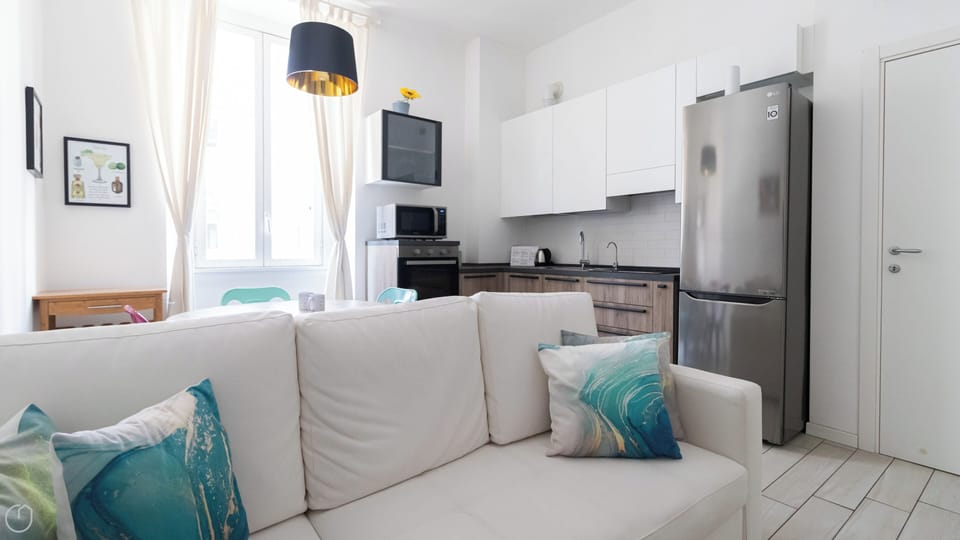 Apartment (1 Bedroom) | Interior