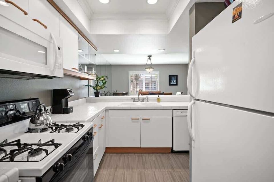 Cute kitchen!