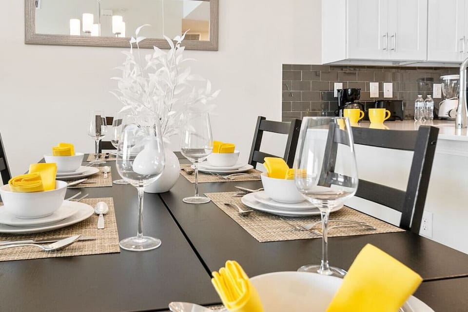 Dining Room!#Disney #StoreyLake #Apartment #Vacation #Rental #Orlando #Kissimmee
