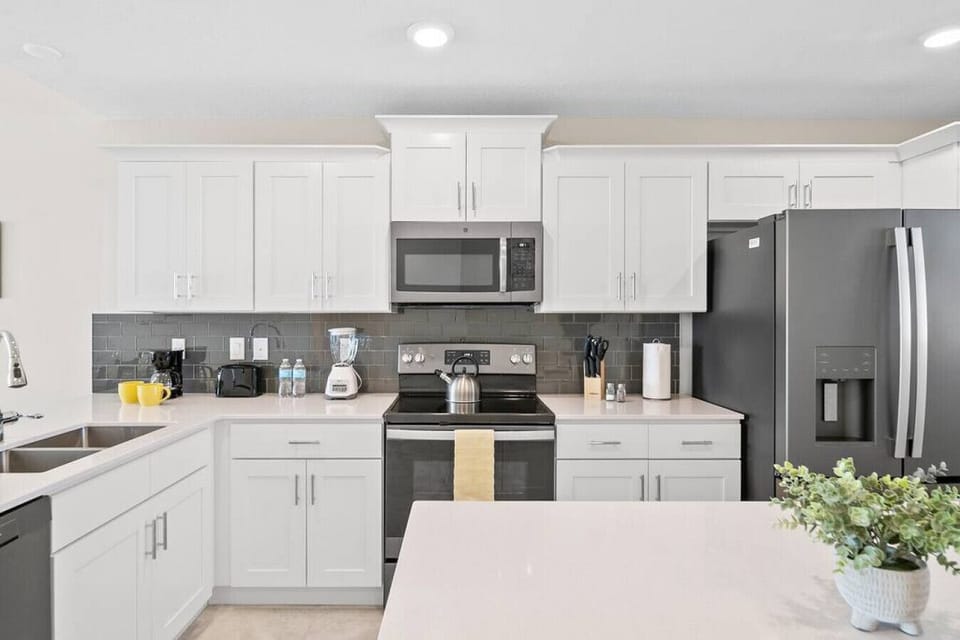 Kitchen!#Disney #StoreyLake #Apartment #Vacation #Rental #Orlando #Kissimmee