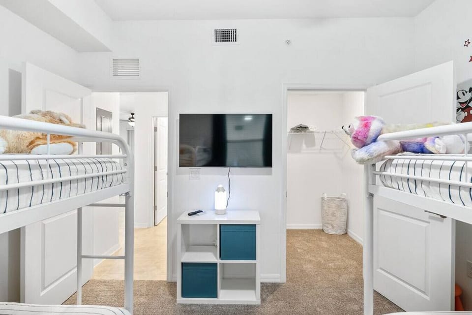 Second Bedroom with Smart LED TV!#Disney #Parks #StoreyLake #Apartment #Vacation #Rental #Kissimmee #Orlando