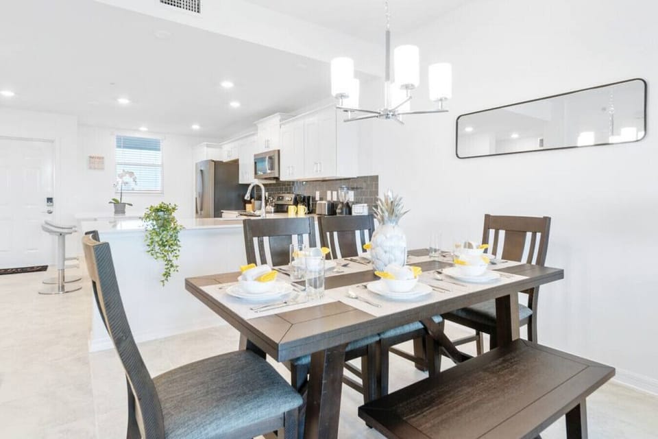 Dining Room#Disney #Parks #StoreyLake #Apartment #Vacation #Rental #Kissimmee #Orlando