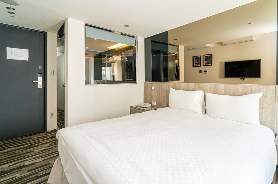 Standard Double Room | Premium bedding, down comforters, Select Comfort beds, desk