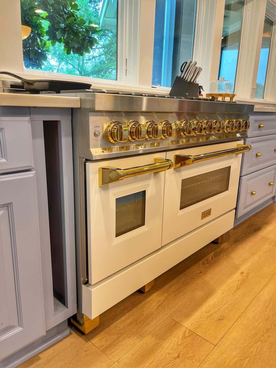 Double oven range
