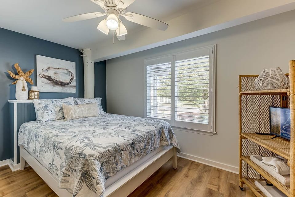Ground-Level Queen Master Bedroom