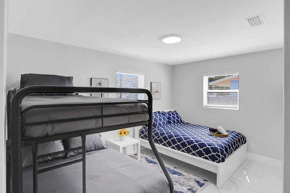 second bedroom