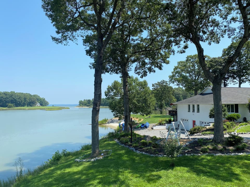 Your view out to the Potomac!