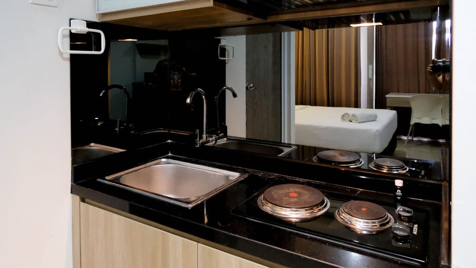 Apartment | Private kitchen | Fridge, cookware/dishes/utensils
