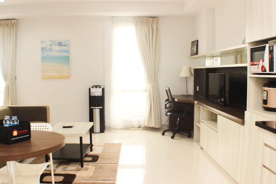 Apartment | Living area | TV