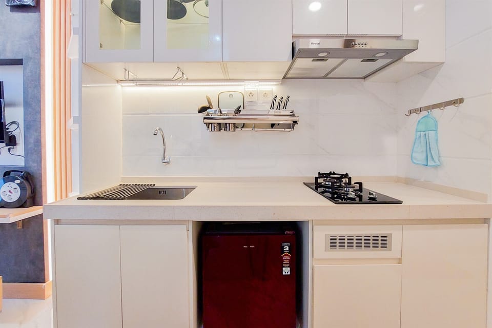 Apartment, 1 Bedroom | Private kitchen | Fridge, cookware/dishes/utensils