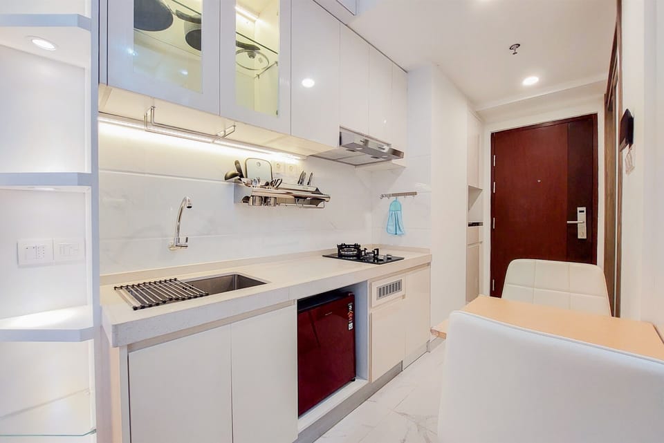 Apartment, 1 Bedroom | Private kitchen | Fridge, cookware/dishes/utensils