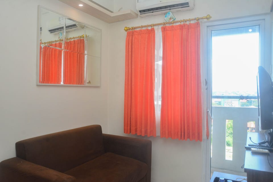 Apartment, 2 Bedrooms | Living area | TV