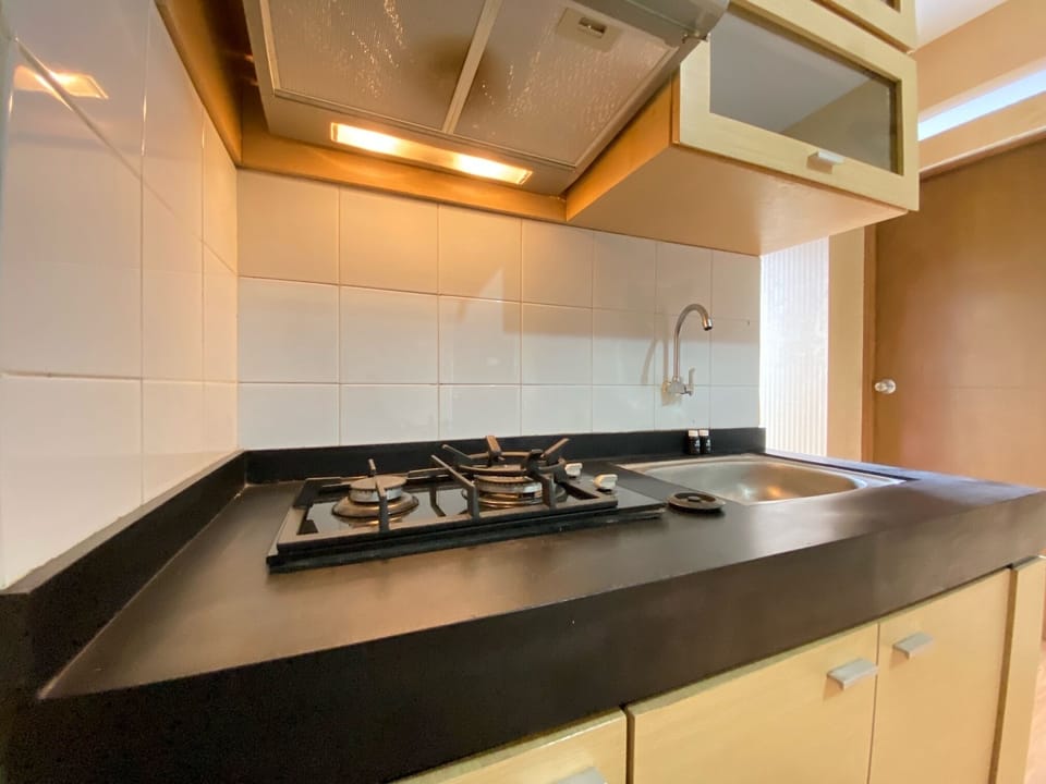 Apartment, 3 Bedrooms | Private kitchen | Fridge, cookware/dishes/utensils
