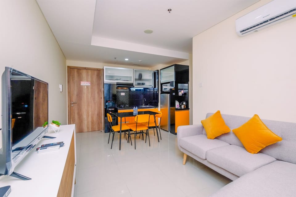 Apartment, 1 Bedroom | Living area | TV