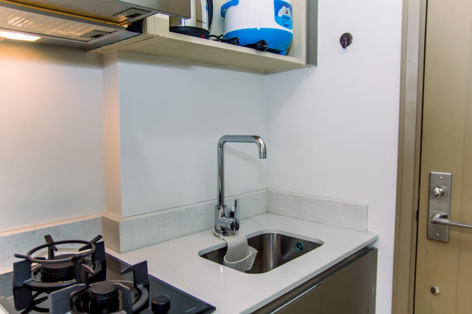 Apartment, 3 Bedrooms | Private kitchen | Fridge, cookware/dishes/utensils