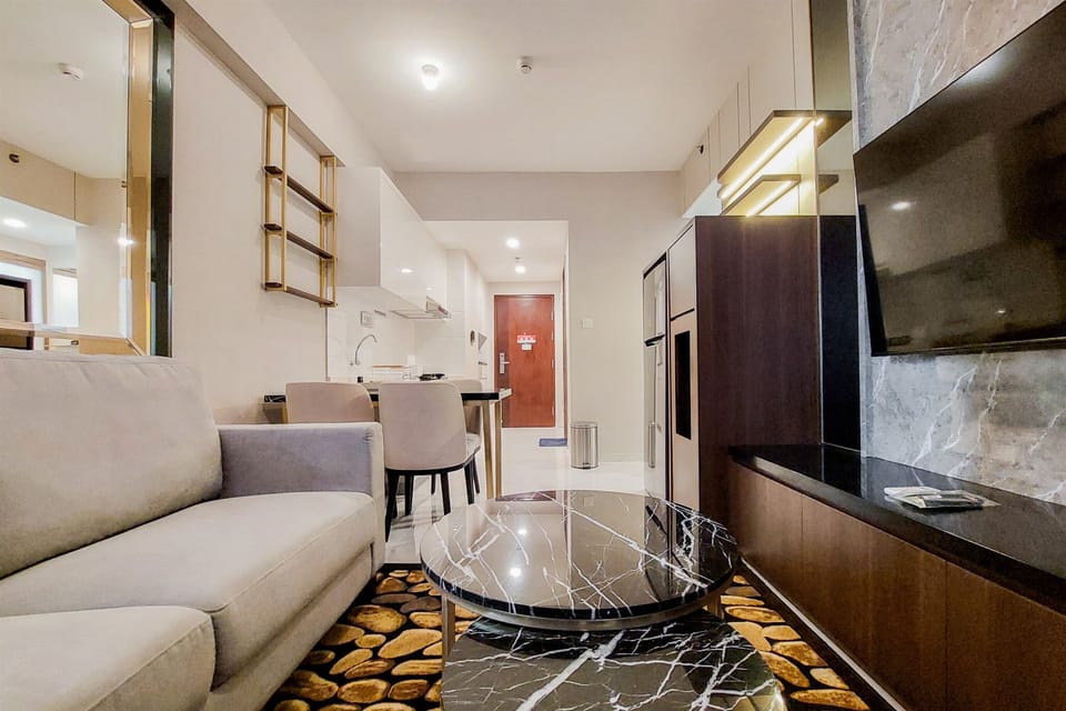 Apartment, 2 Bedrooms | Living area | TV