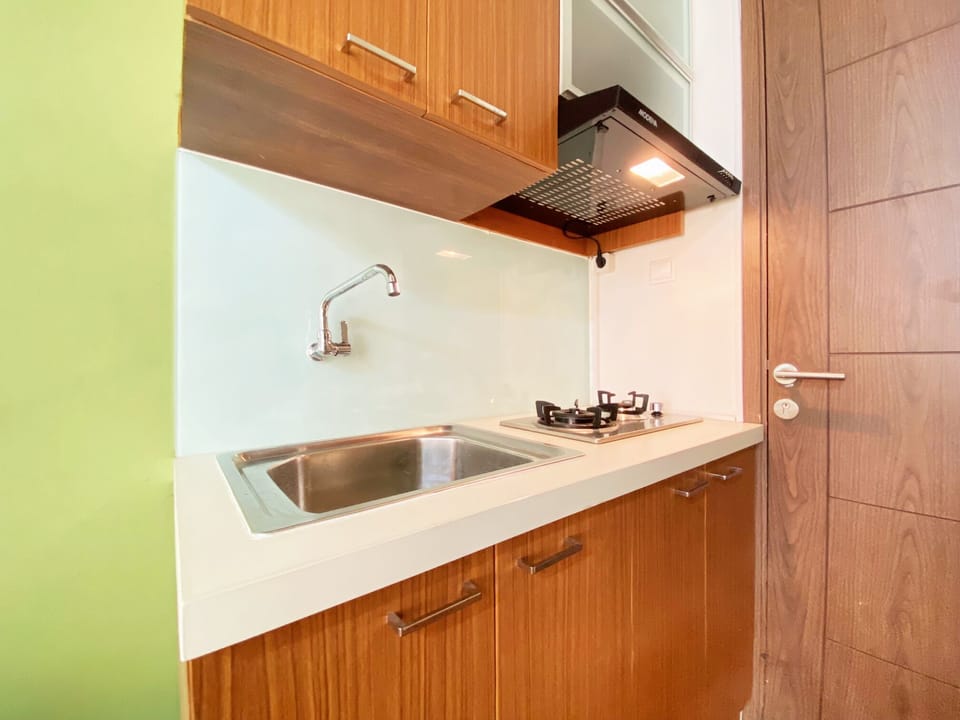 Apartment | Private kitchen | Fridge, stovetop, dishwasher, cookware/dishes/utensils