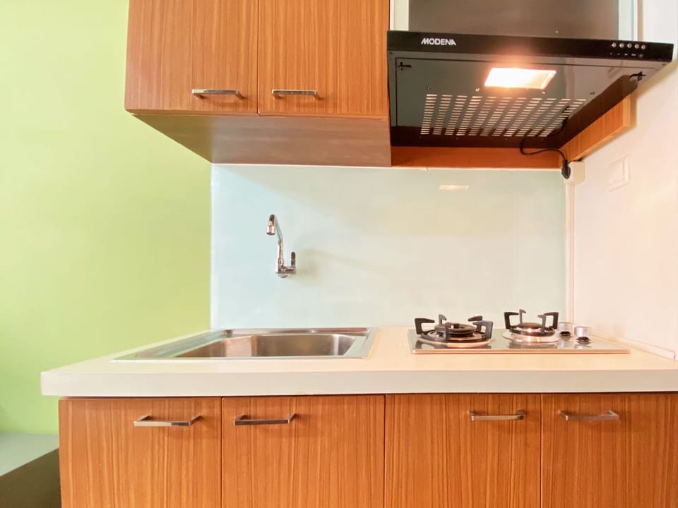 Apartment | Private kitchen | Fridge, stovetop, dishwasher, cookware/dishes/utensils
