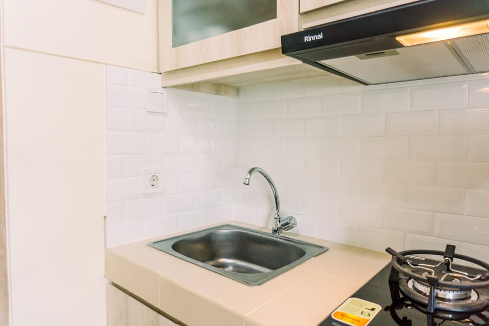 Apartment | Private kitchen | Fridge, cookware/dishes/utensils