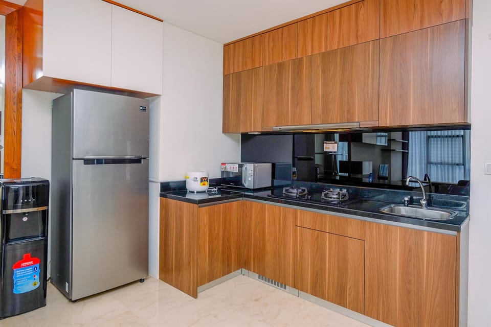 Apartment, 2 Bedrooms | Private kitchen | Fridge, cookware/dishes/utensils