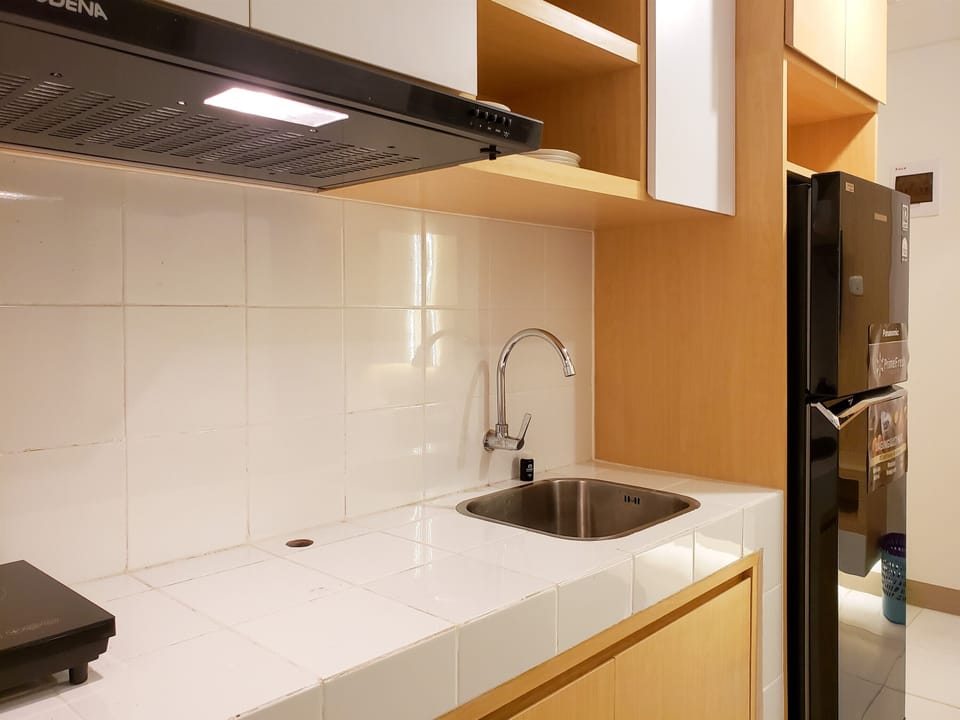 Apartment, 2 Bedrooms | Private kitchen | Fridge, cookware/dishes/utensils