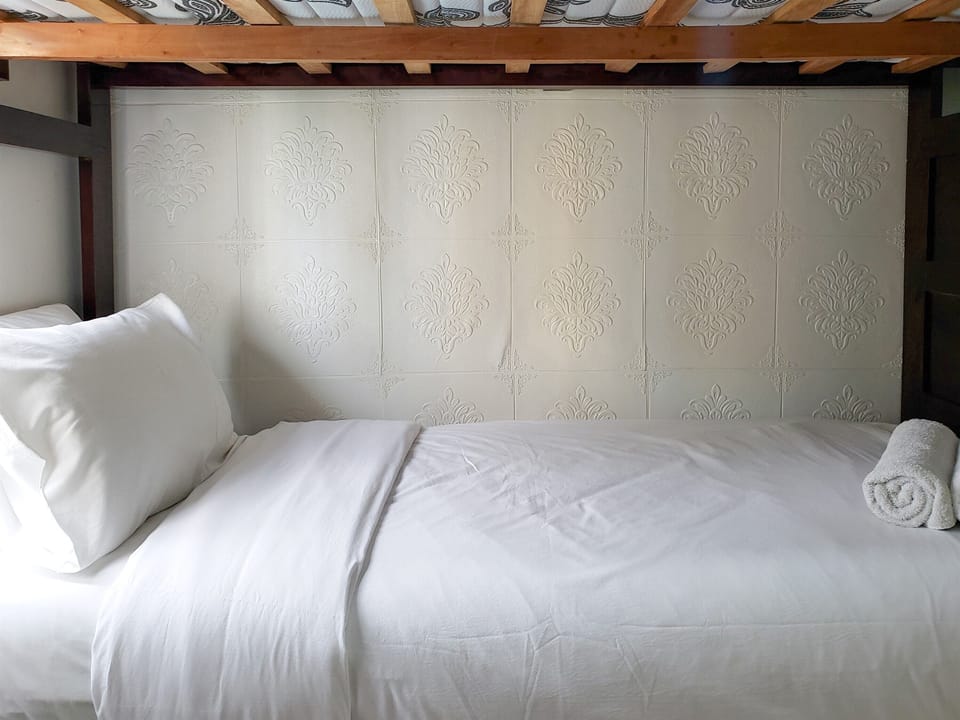 Apartment, 2 Bedrooms | Individually decorated, individually furnished