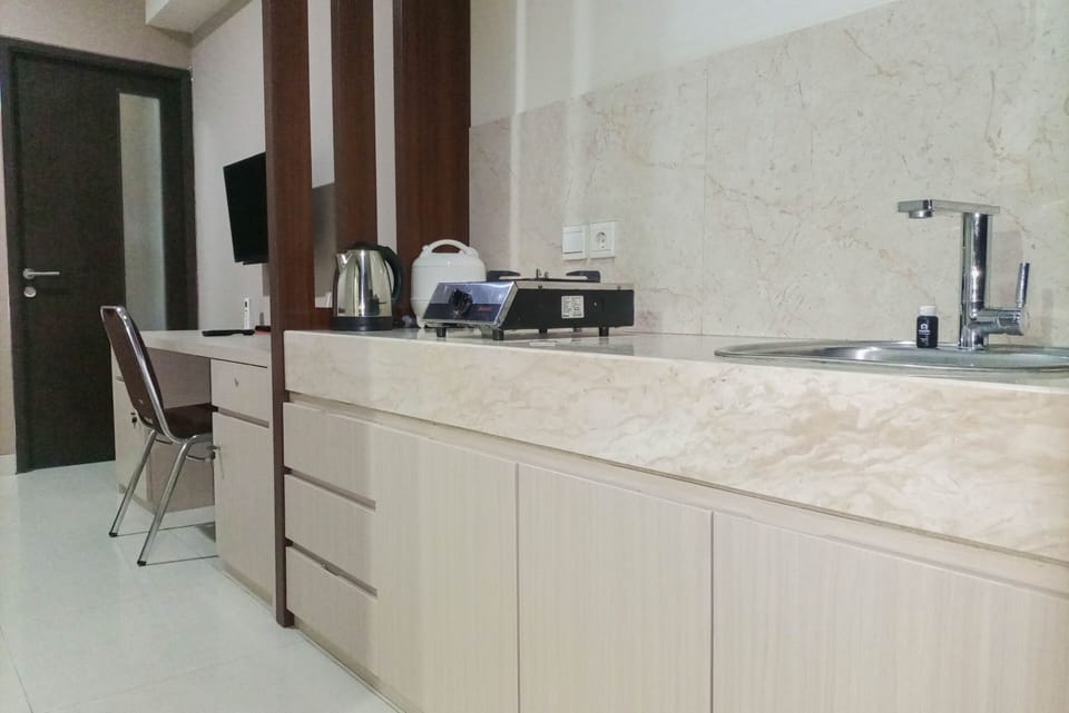 Apartment, 1 Bedroom | Private kitchen | Fridge, cookware/dishes/utensils