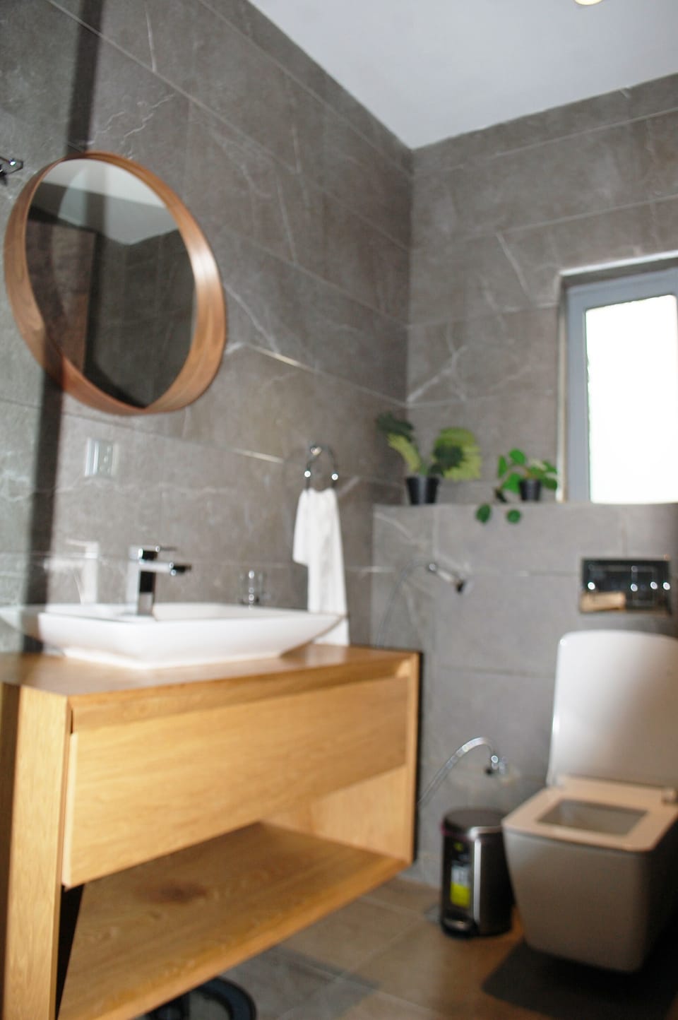 Executive Room | Bathroom | Rainfall showerhead, free toiletries, towels, soap