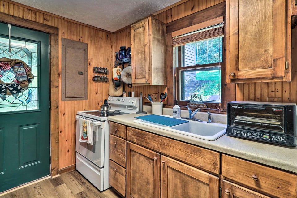 Kitchen | 1st Floor