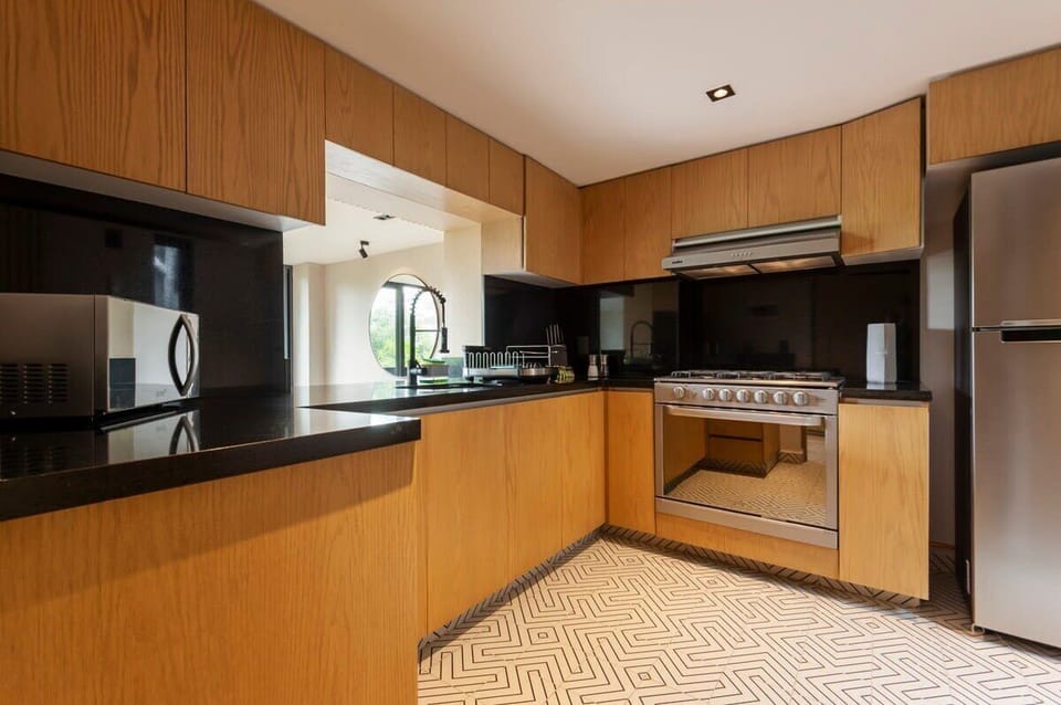 Fully equipped kitchen