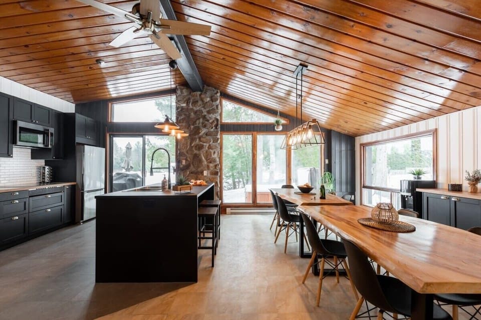 Savor gourmet meals with expansive views, embracing serenity.