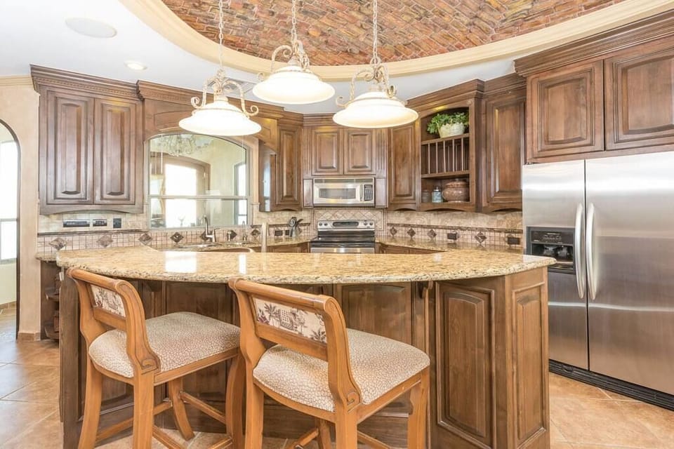 Kitchen Bar