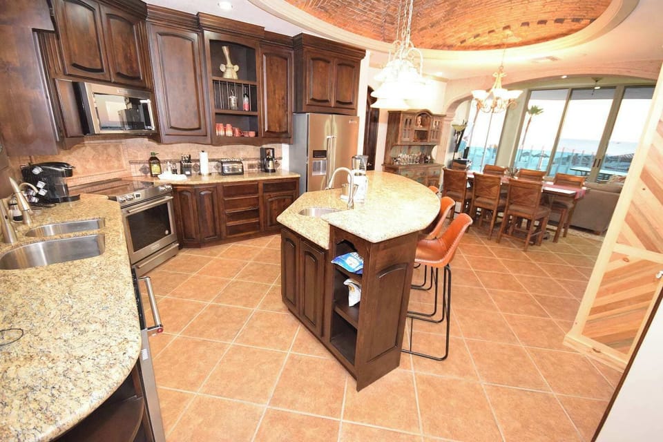 Gourmet Kitchen