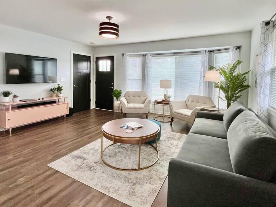 Living Room Area (1)