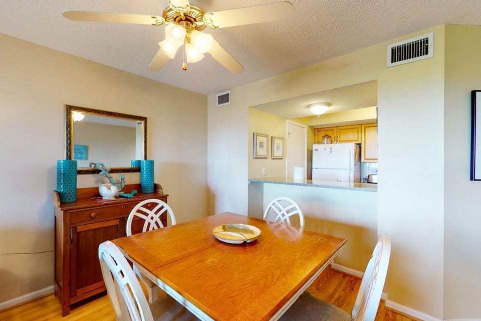 1347-Pelican-Watch-09252023_145628