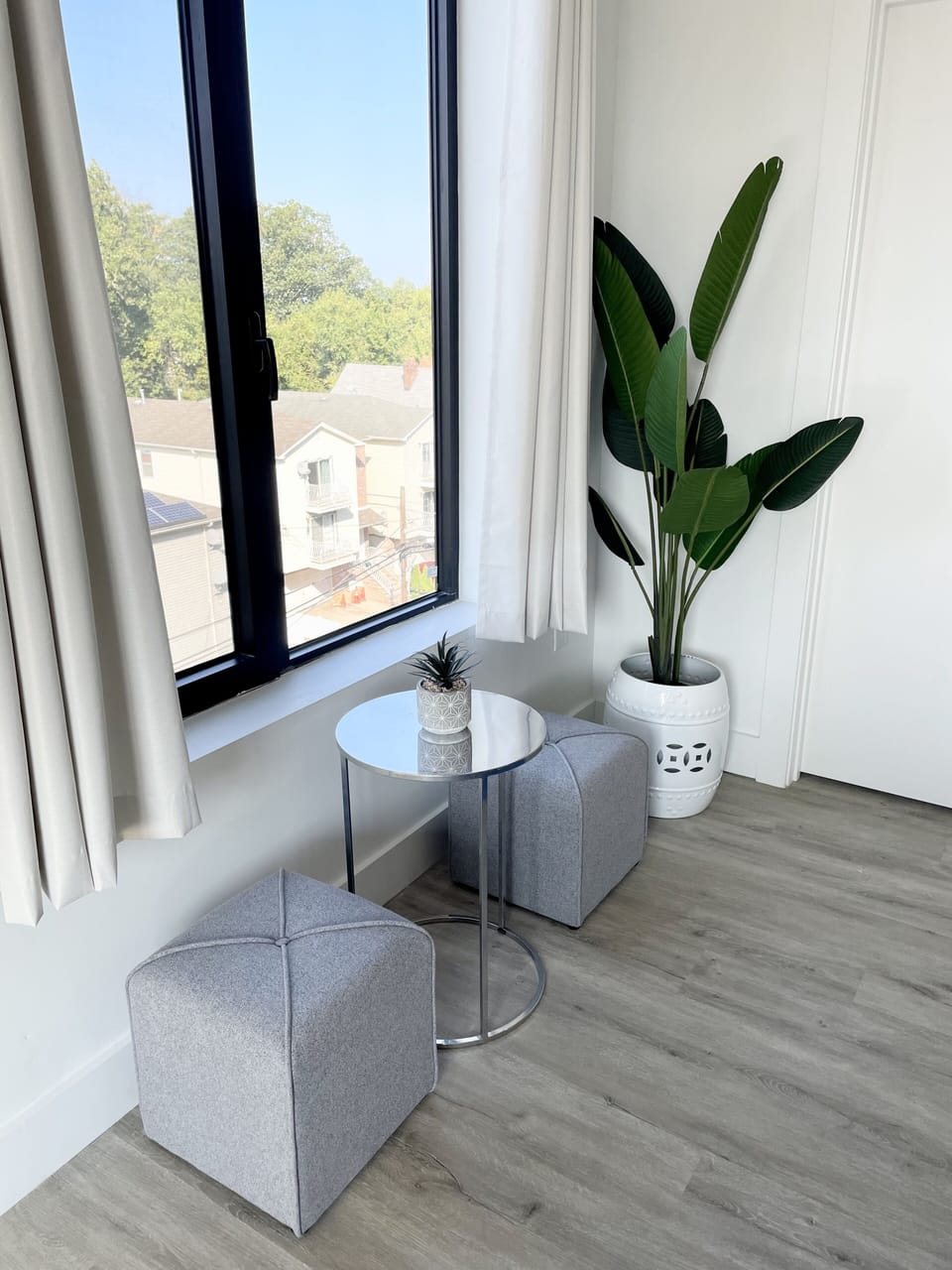 Additional Livingroom seating