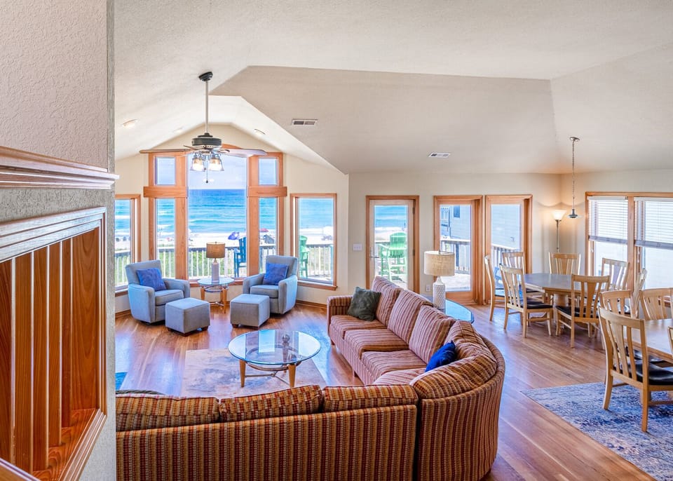 Relax in the spacious Living Area with panoramic ocean views!