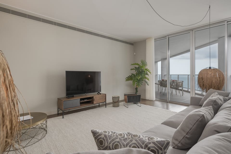 Livingroom with TV