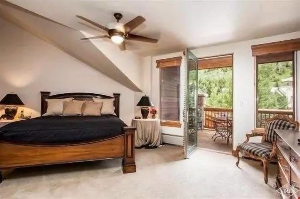Get a good night's rest in the cozy master bedroom. The bedding configurations vary.