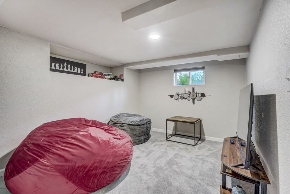Basement rec area with Smart TV