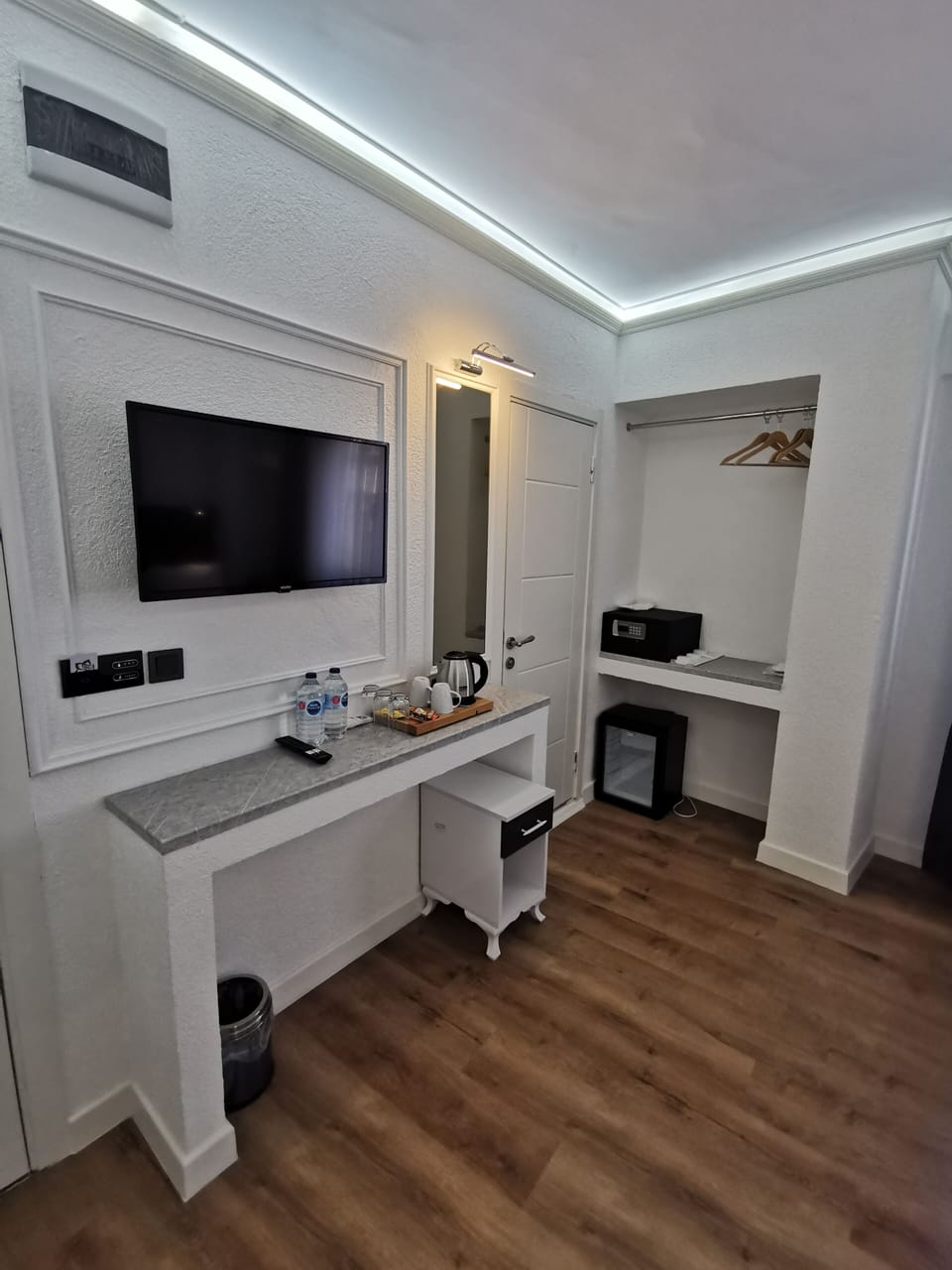 STANDART UC KISILIK ODA | Bathroom | Shower, free toiletries, hair dryer, slippers