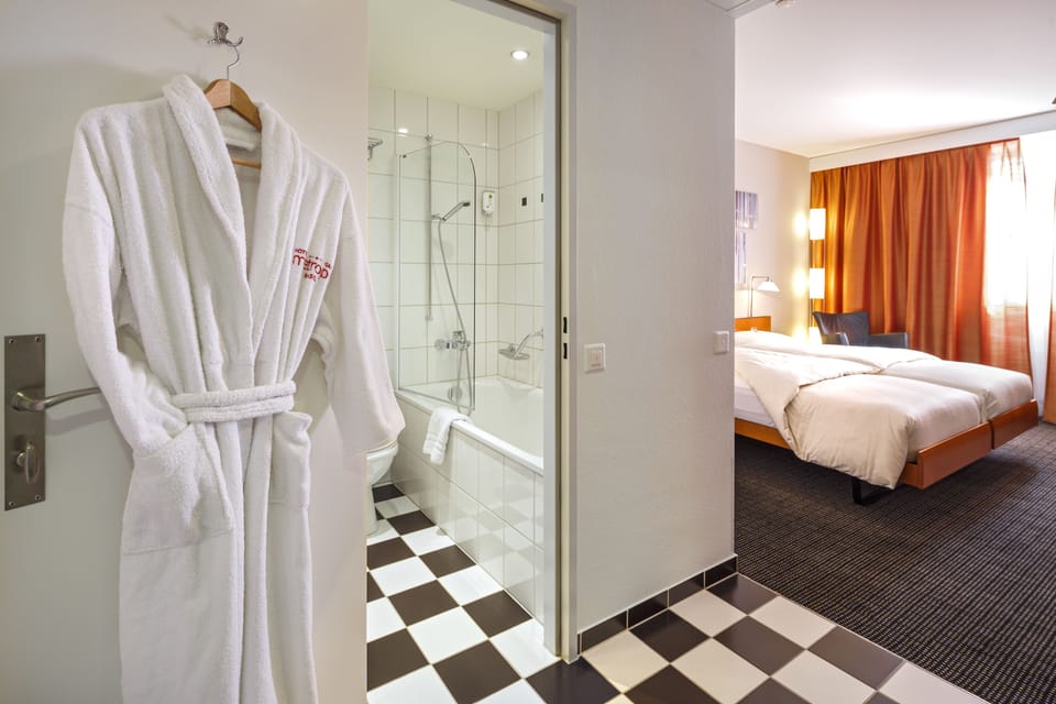 Comfort Double Room | Memory foam beds, in-room safe, desk, laptop workspace