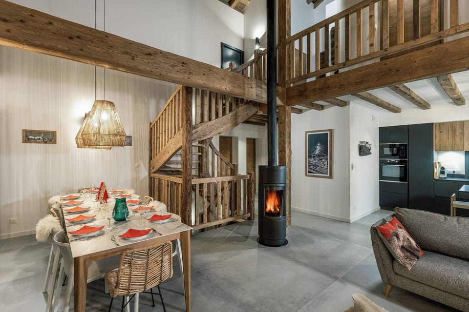 Chalet with large dining room for rent in Montriond