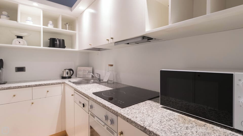 Apartment (1 Bedroom) | Interior
