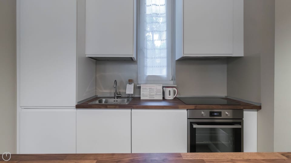 Apartment (1 Bedroom) | Interior