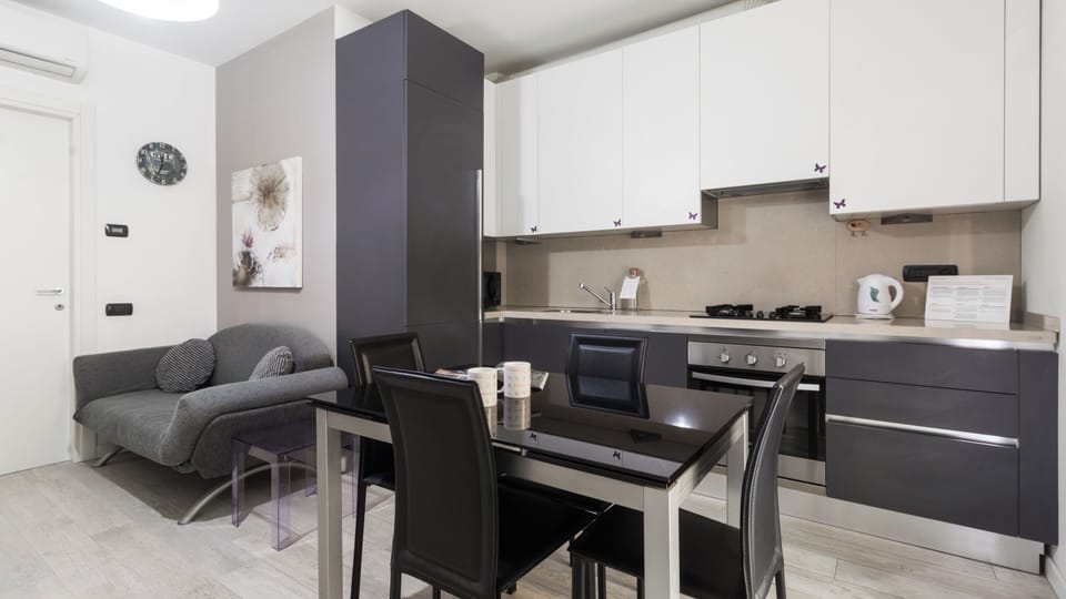 Apartment (1 Bedroom) | Interior