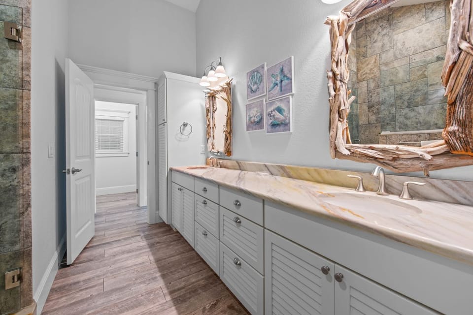 2nd Tri Level- Master bathroom with dual sinks and walk in shower