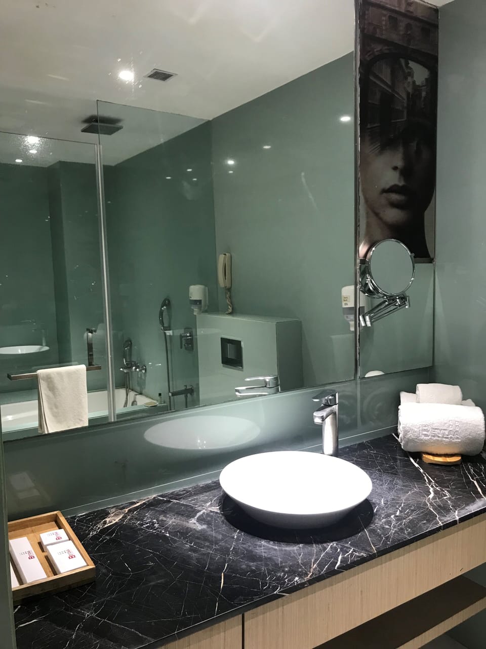 Premium Room | Premium bedding, minibar, free WiFi, bed sheets