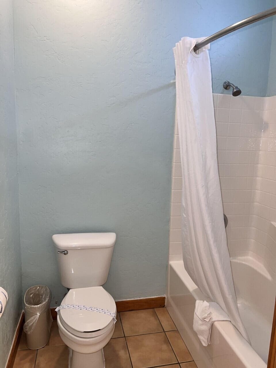 Restroom mini