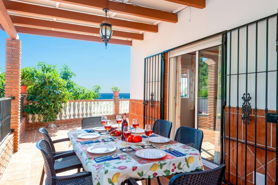 Villa Nadia image